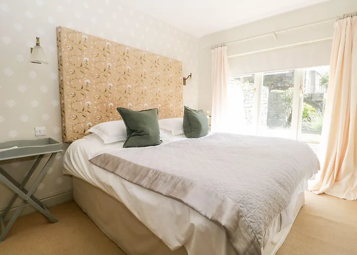 Gable End * High Yewdale